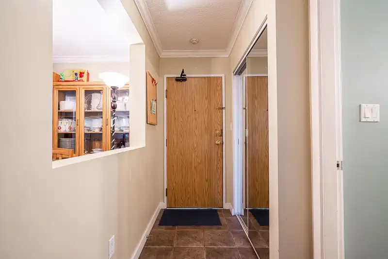 106 10644 151A STREET - photo 4 of 31
