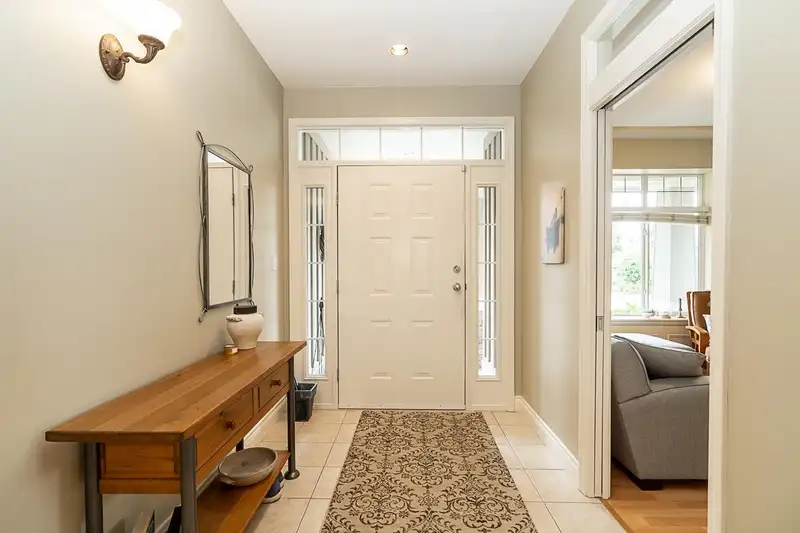 14690 73 AVENUE - photo 2 of 25