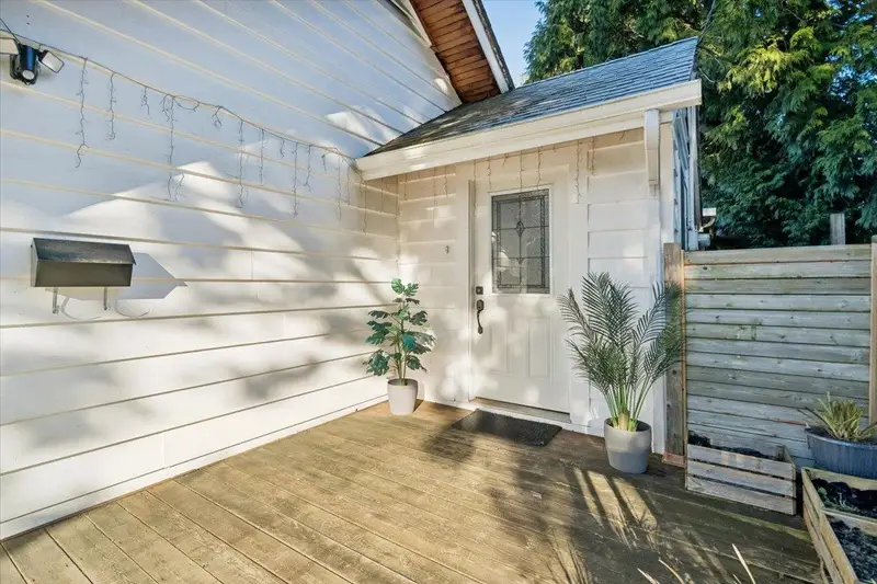 21339 DEWDNEY TRUNK ROAD - photo 2 of 25