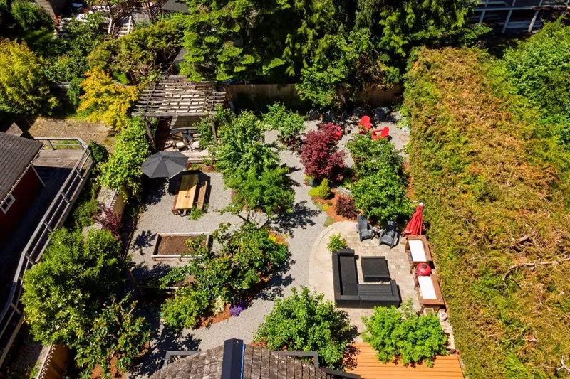 1108 LENORA ROAD - photo 1 of 25