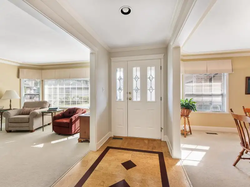 104 6086 W BOUNDARY DRIVE - photo 3 of 40