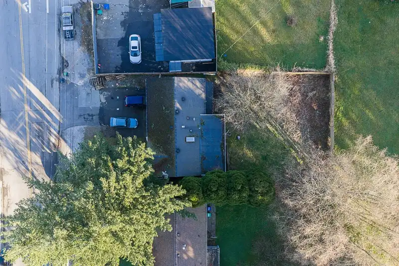 12788 102 AVENUE - photo 2 of 36