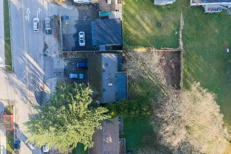 12788 102 AVENUE - photo 3 of 36