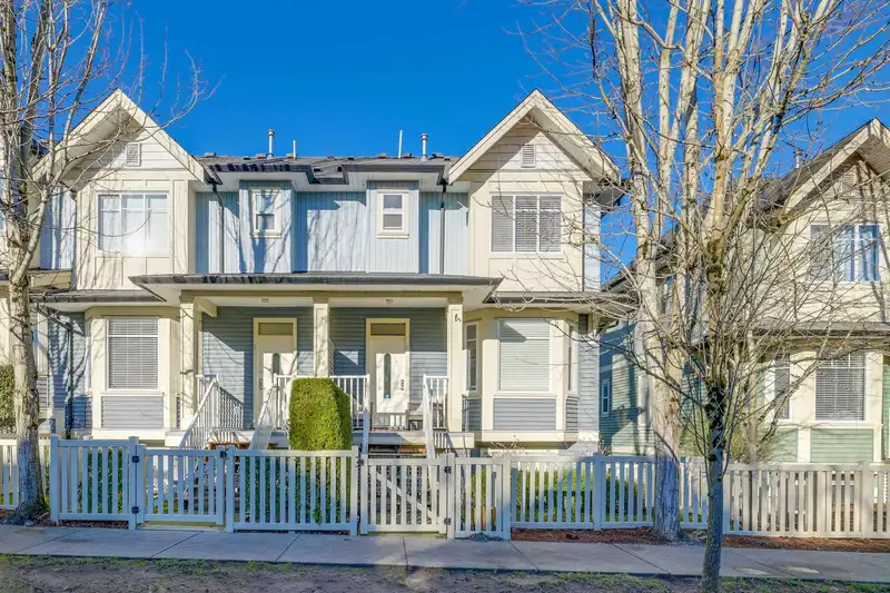 23 6575 192 STREET - photo 4 of 21