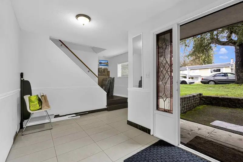 11780 85A AVENUE - photo 2 of 25