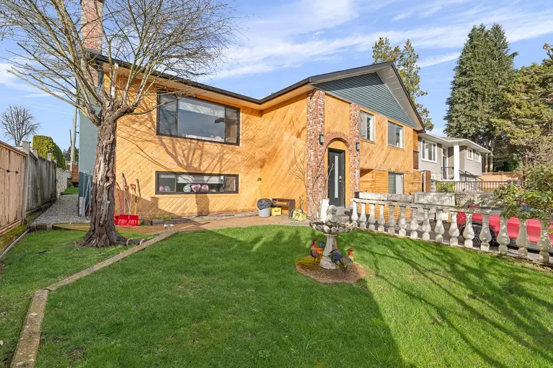 5307 SPRINGDALE COURT - photo 3 of 25