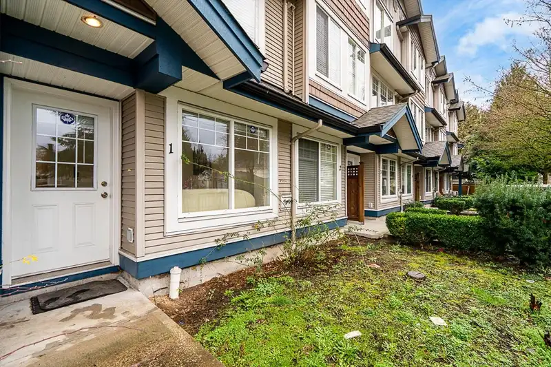 1 10282 132 STREET - photo 3 of 32