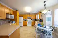 111 6875 121 STREET - thumbnail 2