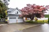 8072 170A STREET - thumbnail 1