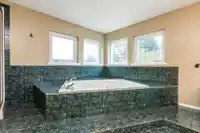8072 170A STREET - thumbnail 20