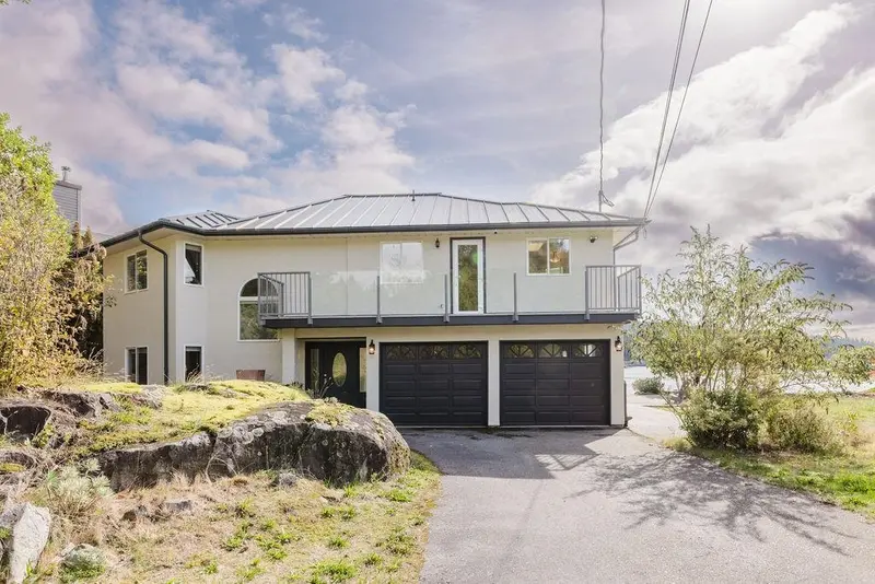 5620 MINTIE ROAD - photo 2 of 25