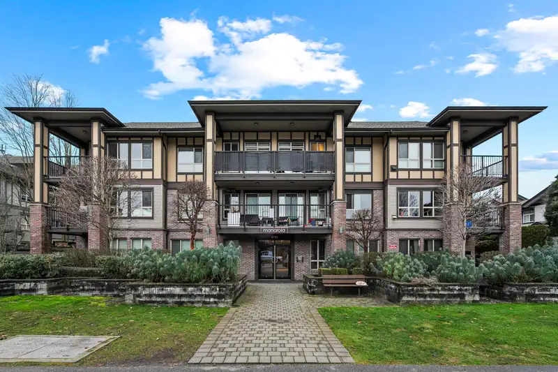 215 8733 160 STREET - photo 1 of 37