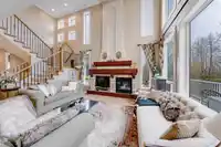 11456 154A STREET - thumbnail 2