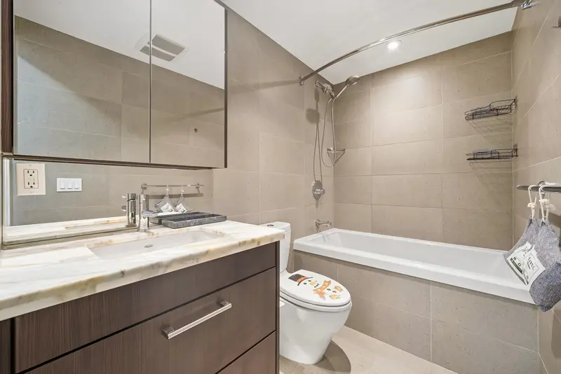 406 138 W 1ST AVENUE - photo 4 of 25