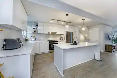 3 15151 EDMUND DRIVE