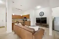 527 13733 107A AVENUE - thumbnail 3