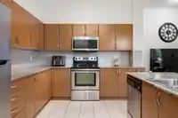 527 13733 107A AVENUE - thumbnail 9