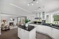 9427 161 STREET - thumbnail 12