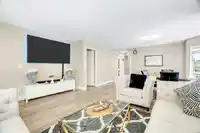 206 16031 82 AVENUE - thumbnail 3