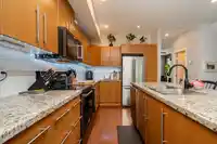57 18199 70 AVENUE - thumbnail 7