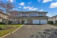 6819 123A STREET - thumbnail 1