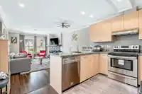 313 8115 121A STREET - thumbnail 1