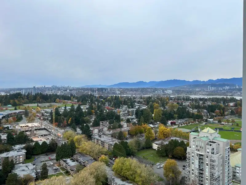 2910 10448 UNIVERSITY DRIVE - photo 2 of 15