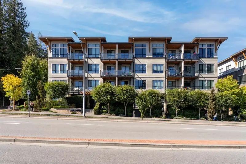 401 10455 154 STREET - photo 3 of 33