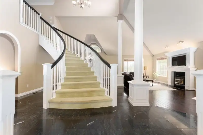 18935 57 AVENUE - photo 3 of 32