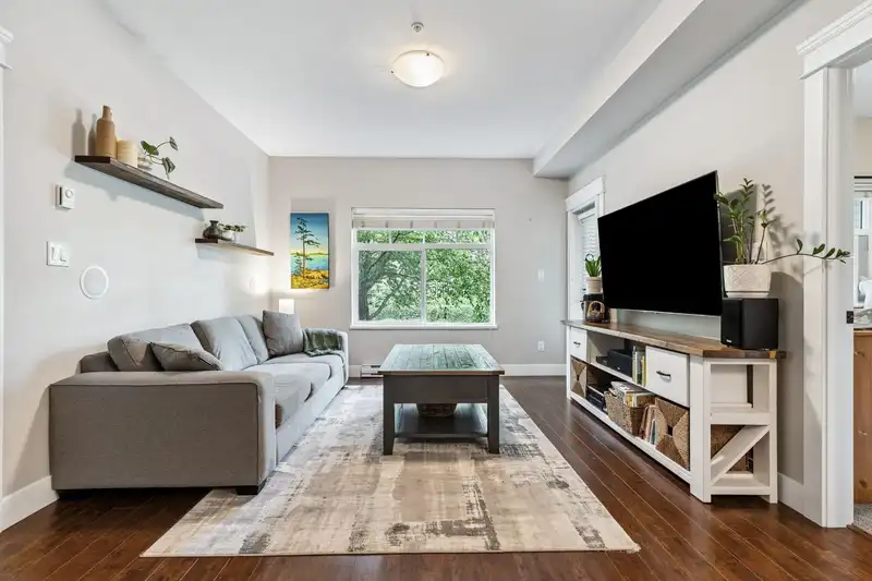 202 19530 65 AVENUE - photo 1 of 22