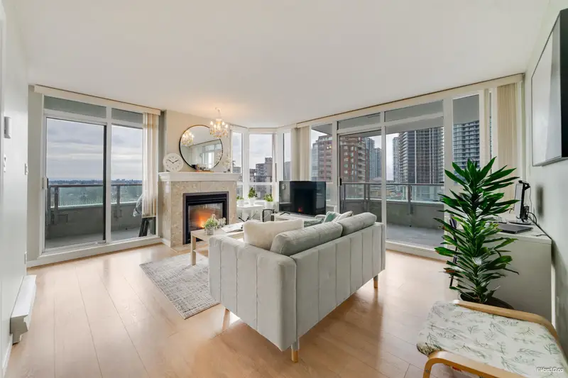 1320 4825 HAZEL STREET - photo 2 of 25