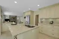 8375 148B STREET - thumbnail 5
