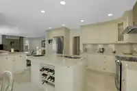 8375 148B STREET - thumbnail 6