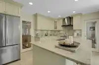 8375 148B STREET - thumbnail 7