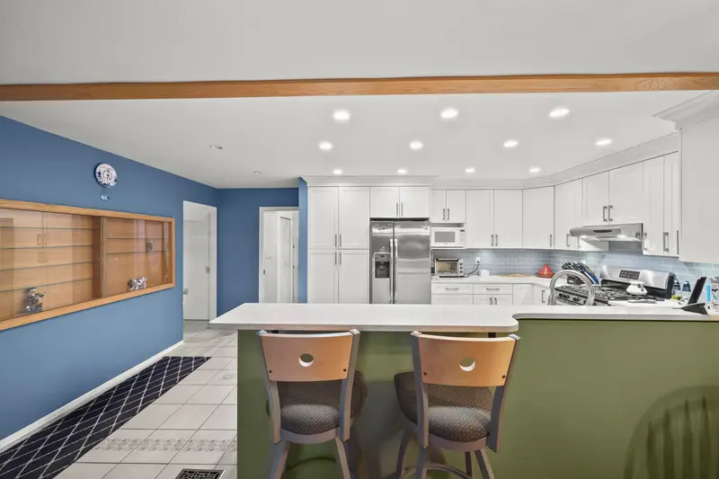 19607 SOMERSET DRIVE - photo 4 of 25