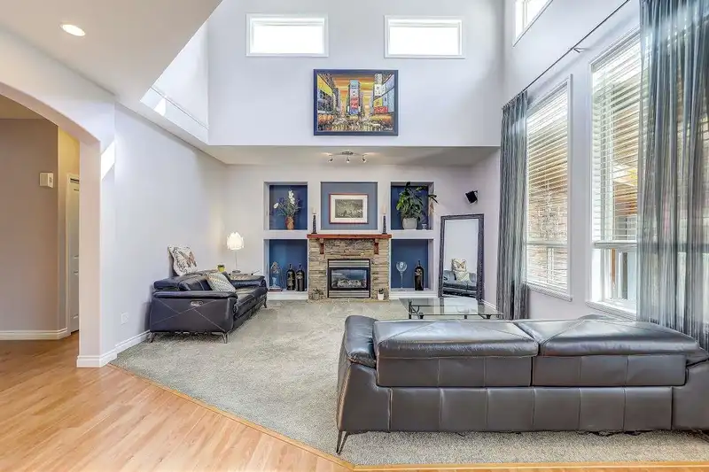 16588 63RD AVENUE - photo 4 of 38