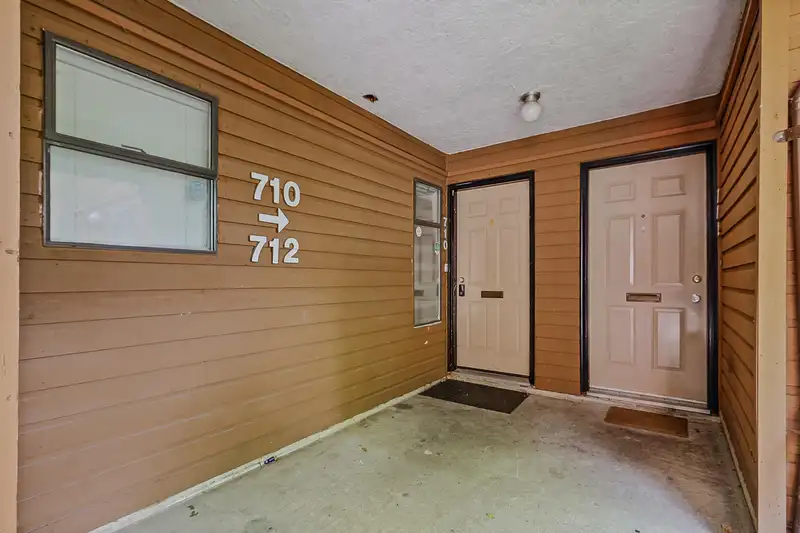 712 10620 150 STREET - photo 3 of 30