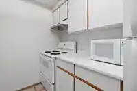 209 9635 121 STREET - thumbnail 11