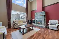 8676 167 STREET - thumbnail 2