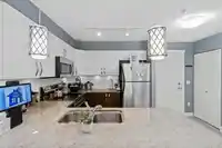 202 13555 GATEWAY DRIVE - thumbnail 17