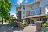 202 13555 GATEWAY DRIVE - thumbnail 3