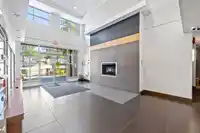 202 13555 GATEWAY DRIVE - thumbnail 4
