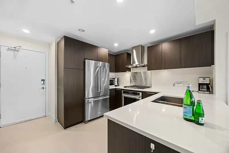 515 3462 ROSS DRIVE - photo 3 of 23