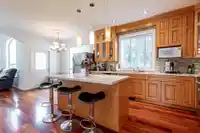 8327 169A STREET - thumbnail 12