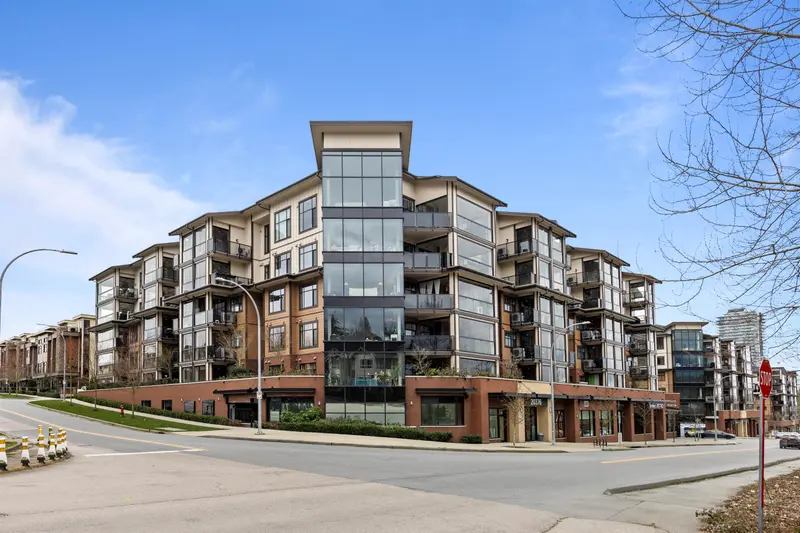 204 20376 86 AVENUE - photo 1 of 25