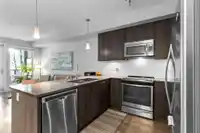 207 15628 104 AVENUE - thumbnail 10