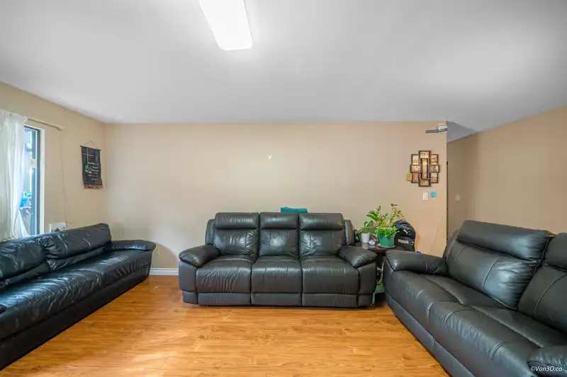 117 13507 96 AVENUE - photo 4 of 18