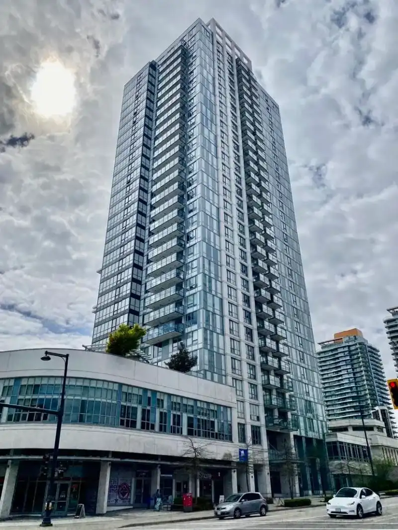 2210 13398 104 AVENUE - photo 1 of 30