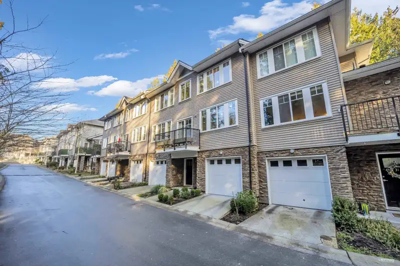 30 13864 HYLAND ROAD - photo 1 of 35
