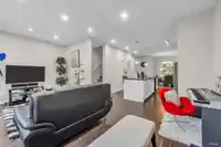 30 13864 HYLAND ROAD - thumbnail 8
